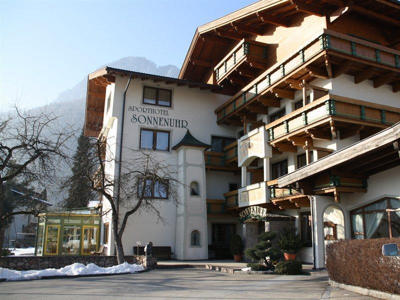 Hotel Sonnenuhr Kramsach Esterno foto