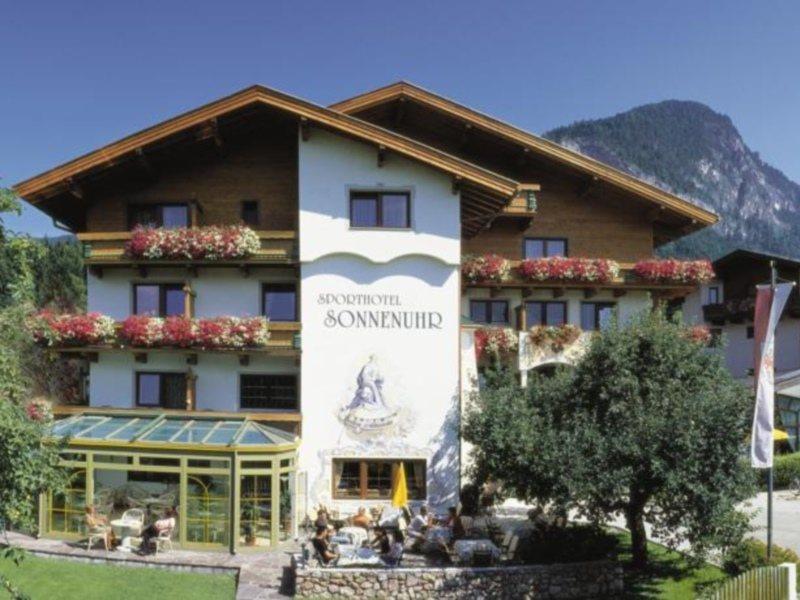 Hotel Sonnenuhr Kramsach Esterno foto