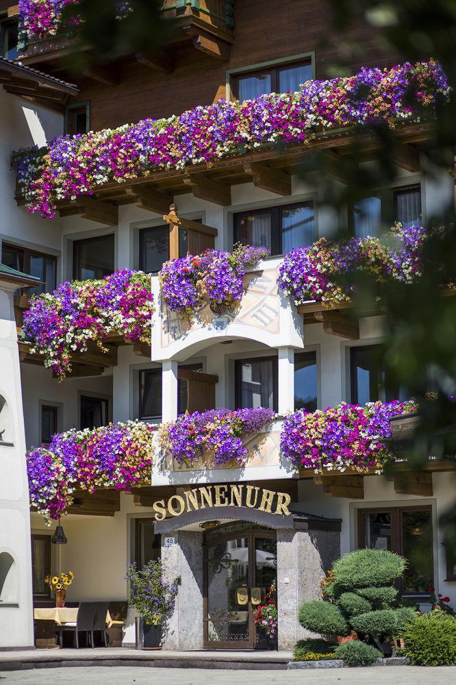 Hotel Sonnenuhr Kramsach Esterno foto