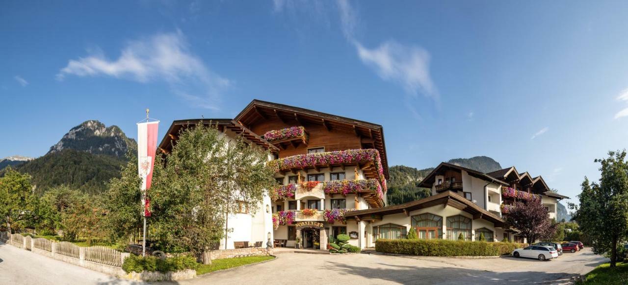 Hotel Sonnenuhr Kramsach Esterno foto